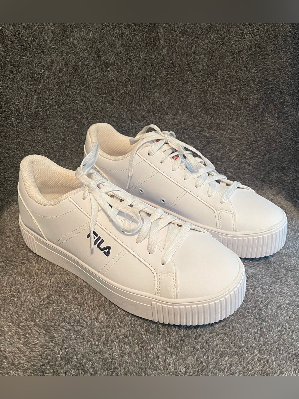 Fila White Low-Top Platform Sneakers Women's size 10